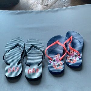 Gap thong sandals